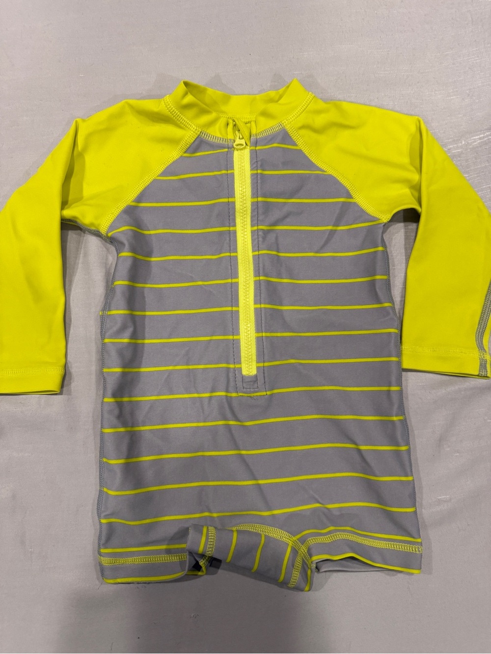 Tea Neon Yellow & Gray Long Sleeve Rash Guard Swimsuit 6-12M
